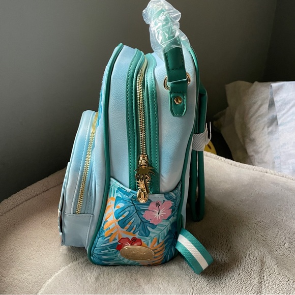 Disney 🎒 - Picture 5 of 5